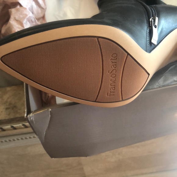 Over the knee boots - Picture 3 of 6